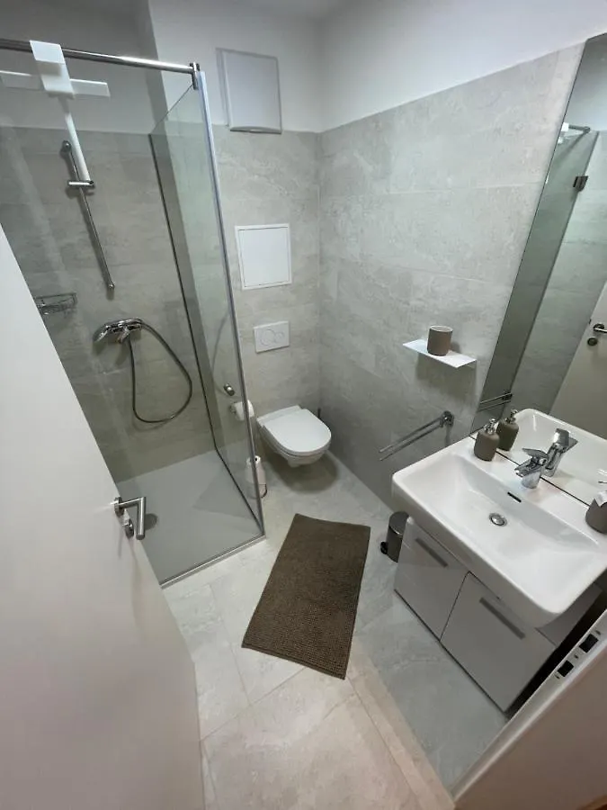 A Place To Call Home Wien Apartment